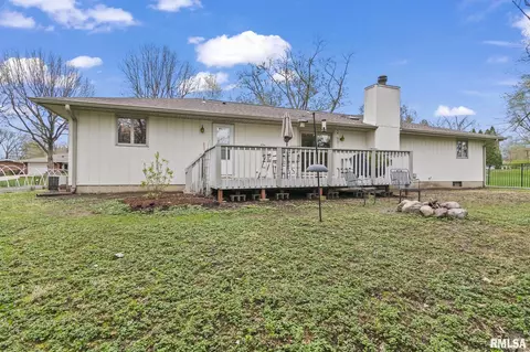 Exterior - 54 Top Hill Ln, Springfield, IL 62704 photo 4 of 7