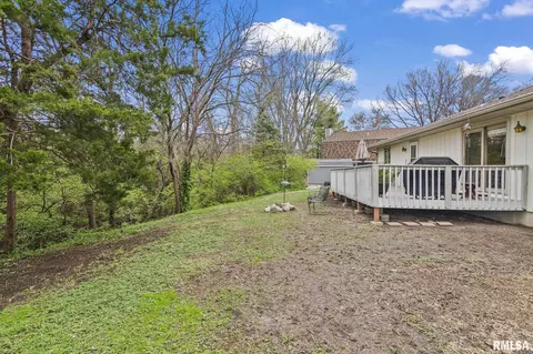 Exterior - 54 Top Hill Ln, Springfield, IL 62704 photo 2 of 7
