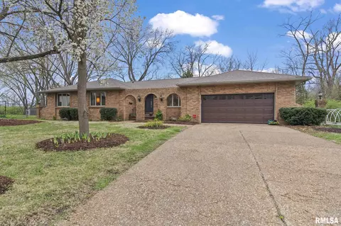 54 Top Hill Ln, Springfield, IL 62704