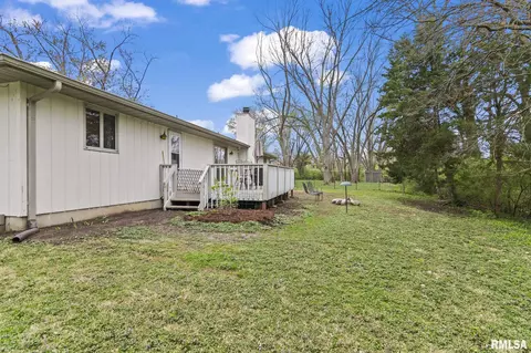 Exterior - 54 Top Hill Ln, Springfield, IL 62704 photo 3 of 7