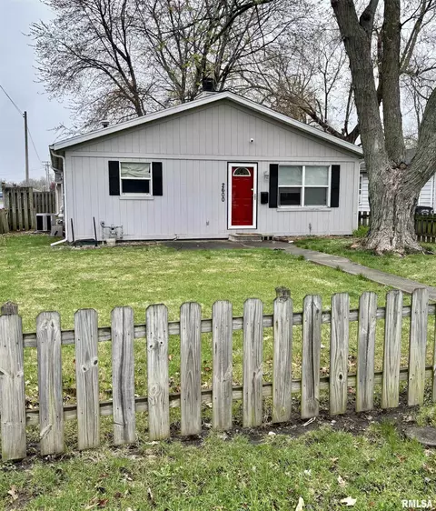 2600 S Pasfield St, Springfield, IL 62704