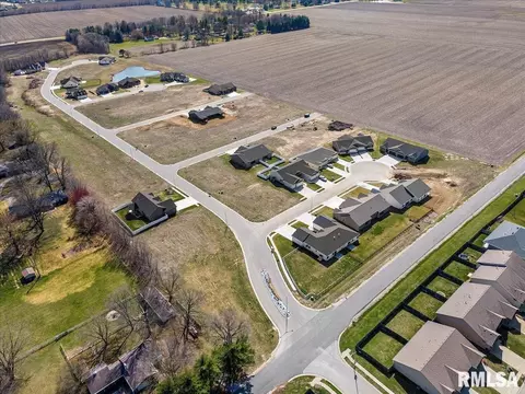 4622 Tess Dr, Springfield, IL 62711 photo 9