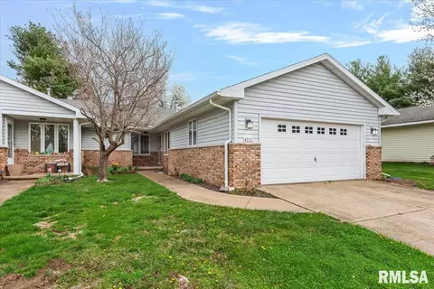 4031 Thornbrook Dr, Springfield, IL 62711