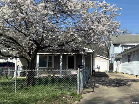 2803 S Pasfield St, Springfield, IL 62704