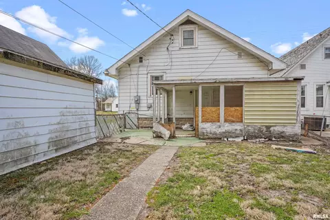 Exterior - 926 N 11th St, Springfield, IL 62702 photo 4 of 4