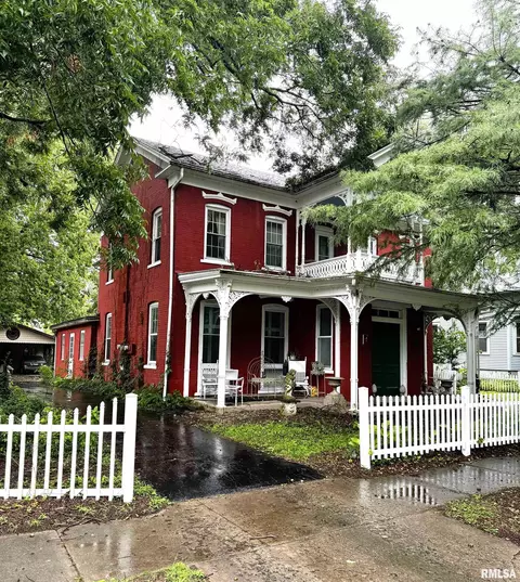 415 N Plum St, Havana, IL 62644