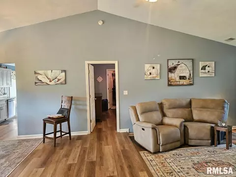Entry Way - 12720 Soaring Eagle Ln, Plainview, IL 62685 photo 1 of 4