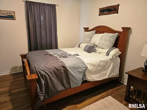 Bedroom - 12720 Soaring Eagle Ln, Plainview, IL 62685 photo 6 of 6