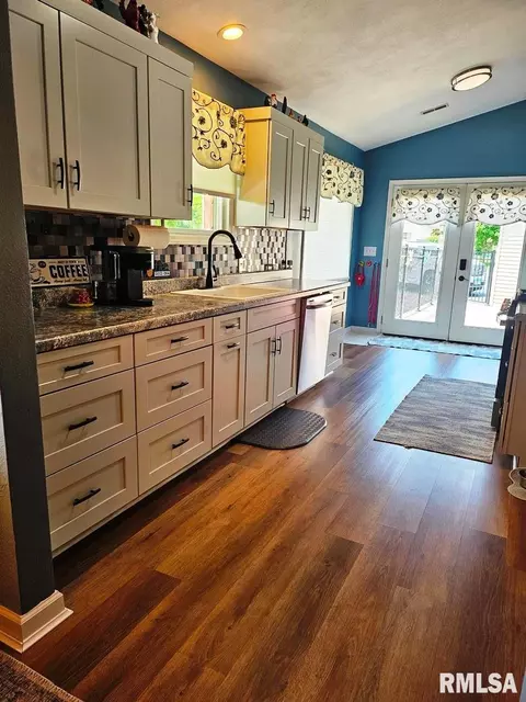 Kitchen - 12720 Soaring Eagle Ln, Plainview, IL 62685 photo 1 of 4