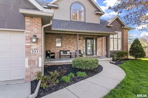 333 Keystone Dr, Chatham, IL 62629 photo 2