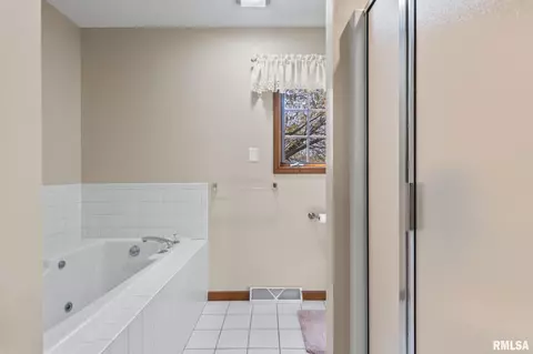 1305 Harmony Ct, Springfield, IL 62703 photo 17