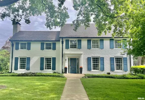 345 Park Lane Dr, Galesburg, IL 61401