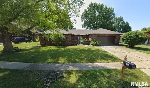 2608 Lemont Dr, Springfield, IL 62704