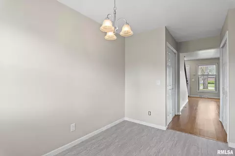 2624 Cooper Ave, Springfield, IL 62704 photo 8