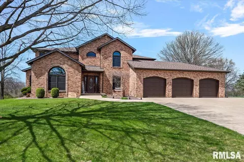 1241 Gracie Ln, Sherman, IL 62684