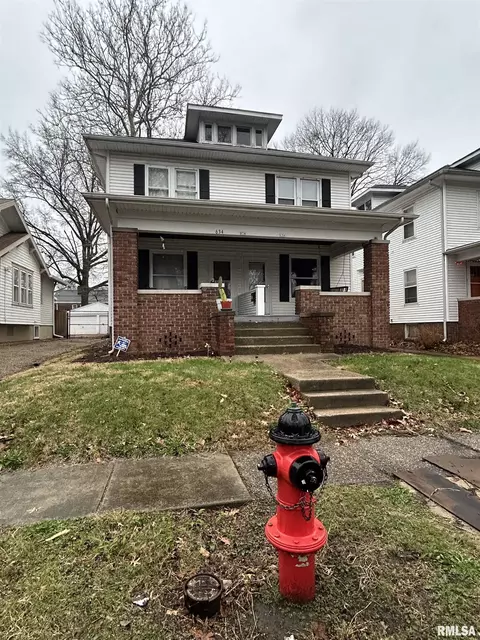 636 Fayette Ave, Springfield, IL 62704