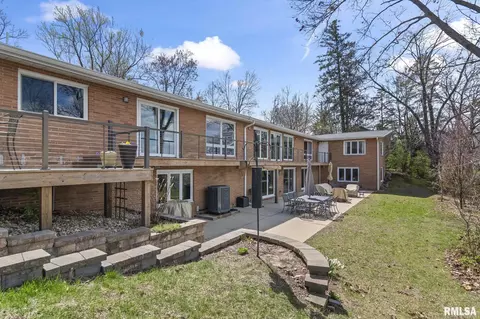Exterior - 1515 E Lake Shore Dr, Springfield, IL 62712 photo 8 of 12