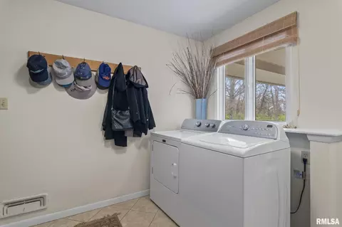 Other - 1515 E Lake Shore Dr, Springfield, IL 62712 photo 5 of 21