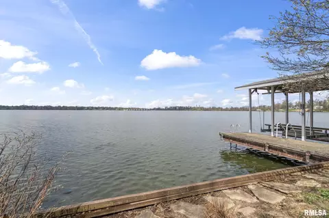 View/Area - 1515 E Lake Shore Dr, Springfield, IL 62712 photo 1 of 8