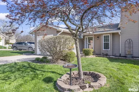 16 Woodbury Hl, Springfield, IL 62711