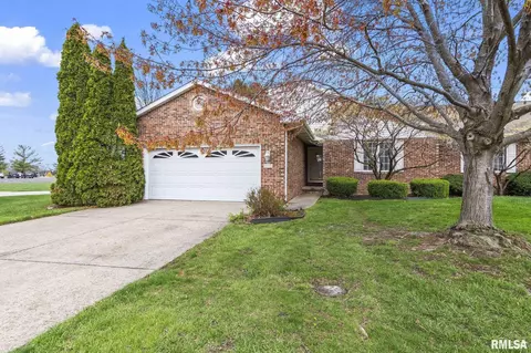 5000 Eagle Ridge Dr, Springfield, IL 62711 photo 2