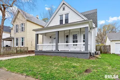 1301 N 4th St, Springfield, IL 62702