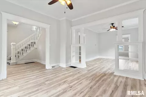 Living - 1301 N 4th St, Springfield, IL 62702 photo 1 of 4