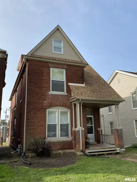 1016 Jersey St, Quincy, IL 62301
