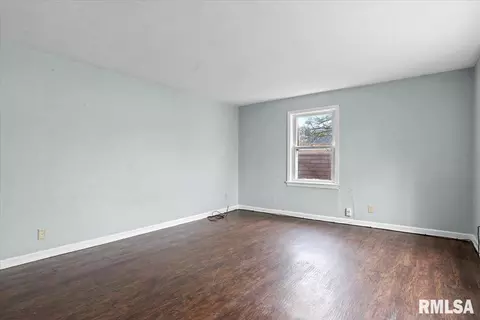 2905 S State St, Springfield, IL 62704 photo 5
