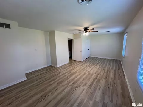 Other - 905 W Wind Rose Ln, Athens, IL 62613 photo 3 of 4