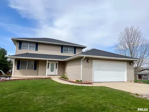 905 W Wind Rose Ln, Athens, IL 62613