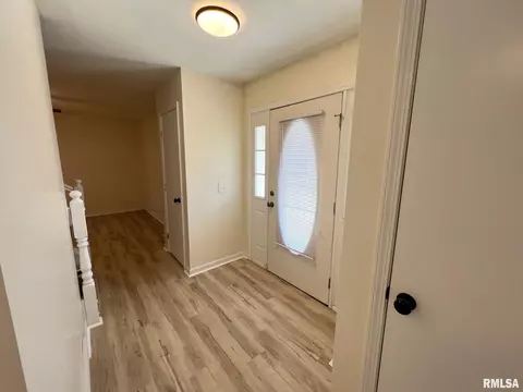 Entry Way - 905 W Wind Rose Ln, Athens, IL 62613 photo 1 of 3