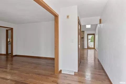 2509 Charlack Ave, Springfield, IL 62704 photo 3