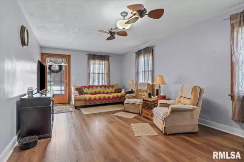 Entry Way - 1223 N Ledlie Ave, Springfield, IL 62702 photo 1 of 2