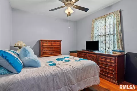 Bedroom - 1223 N Ledlie Ave, Springfield, IL 62702 photo 4 of 5
