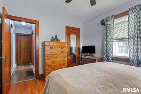 Bedroom - 1223 N Ledlie Ave, Springfield, IL 62702 photo 2 of 5