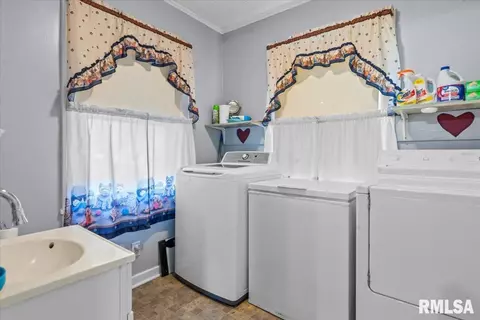 Other - 1223 N Ledlie Ave, Springfield, IL 62702 photo 3 of 9