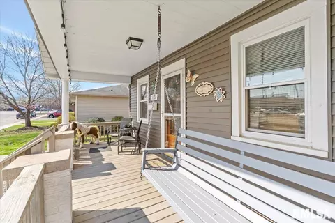 Exterior - 1223 N Ledlie Ave, Springfield, IL 62702 photo 3 of 10