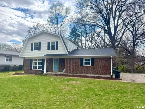 1208 S 28th St, Quincy, IL 62301