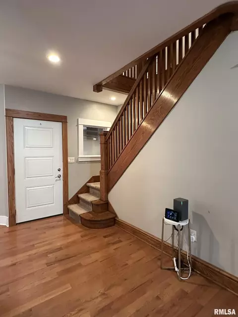 400 S Main St, Abingdon, IL 61410 photo 18