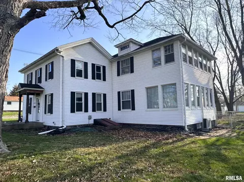 400 S Main St, Abingdon, IL 61410 photo 2