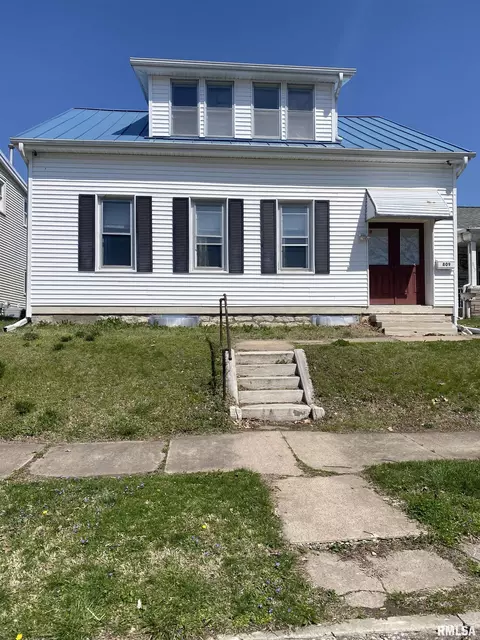 809 Monroe St, Quincy, IL 62301