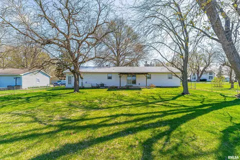101 N Maple St, Chestnut, IL 62518 photo 19