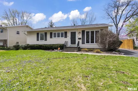 45 Oxford Rd, Springfield, IL 62702