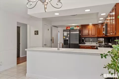 2001 Huntleigh Dr, Springfield, IL 62704 photo 20
