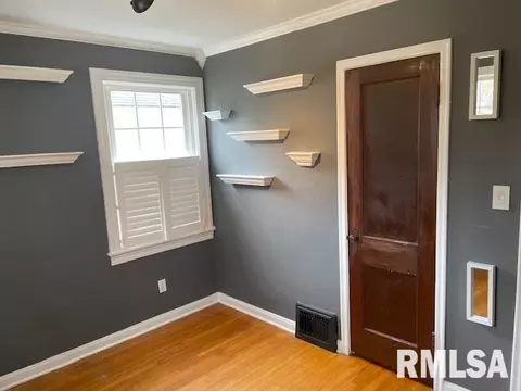 Bedroom - 2409 S 11th St, Springfield, IL 62703 photo 2 of 3