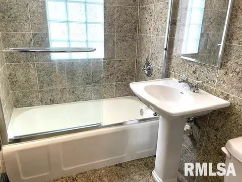 Bath - 2409 S 11th St, Springfield, IL 62703 photo 1 of 2