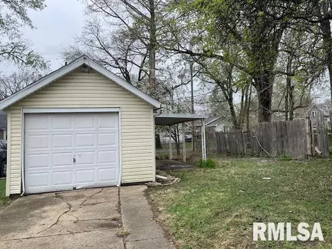 Exterior - 2409 S 11th St, Springfield, IL 62703 photo 4 of 4