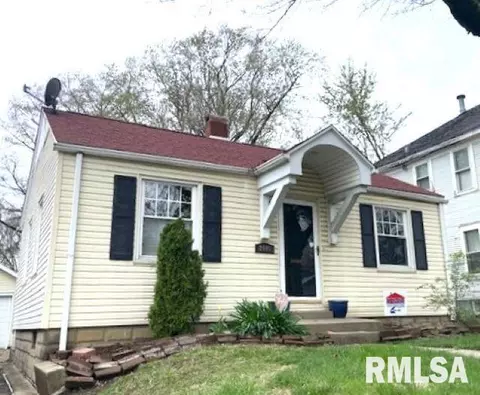 Other - 2409 S 11th St, Springfield, IL 62703 photo 2 of 15