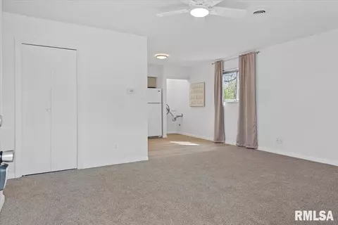 3217 Buckner St, Springfield, IL 62703 photo 4